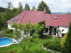 Nevcehle 3* Urbanov